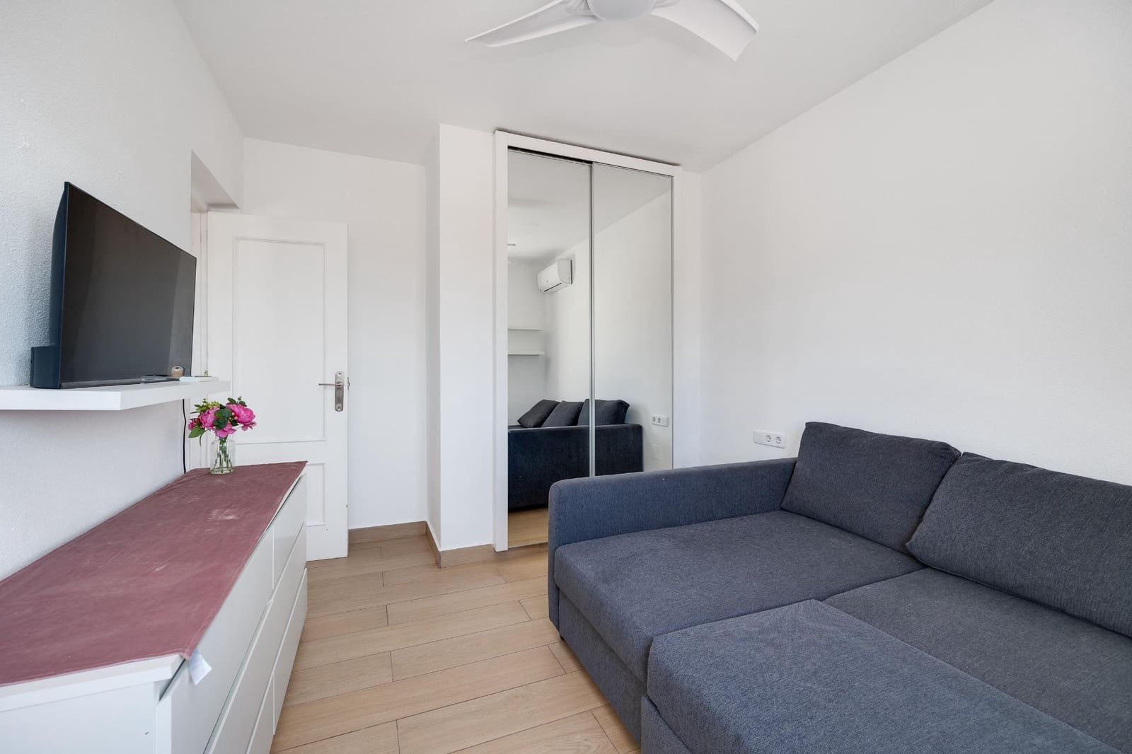 5 bedroom Villa for sale in Orihuela Costa with garage - € 352,000 (Ref: 9128518)