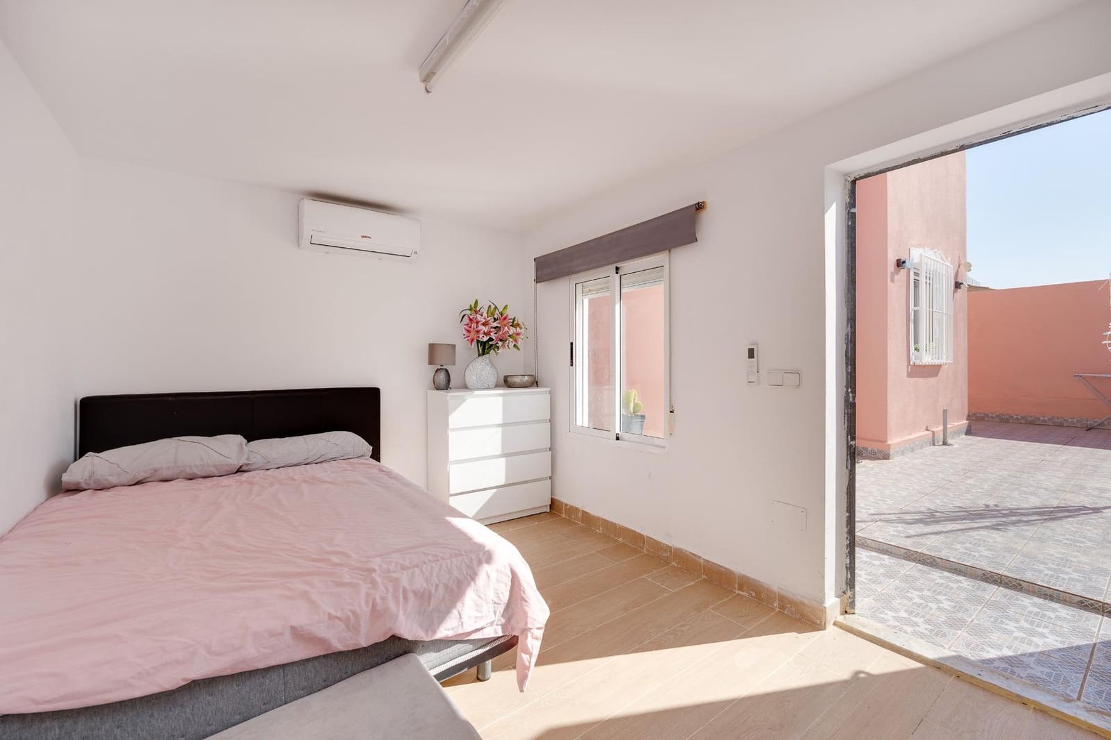 5 bedroom Villa for sale in Orihuela Costa with garage - € 352,000 (Ref: 9128518)