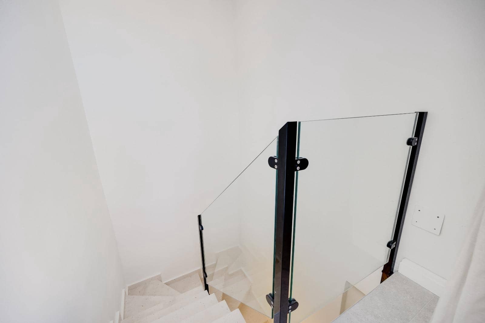 3 soveværelse Semi-Rækkehus til salg i La Florida med swimmingpool - € 279.000 (Ref: 9143570)