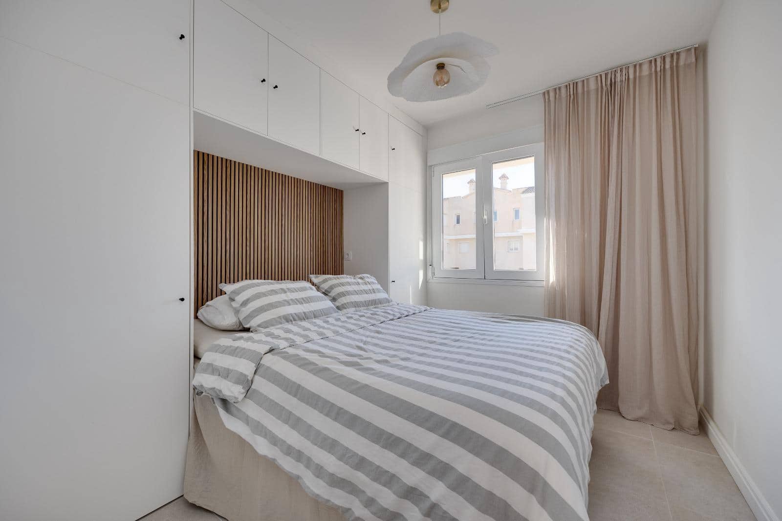 3 soveværelse Semi-Rækkehus til salg i La Florida med swimmingpool - € 279.000 (Ref: 9143570)