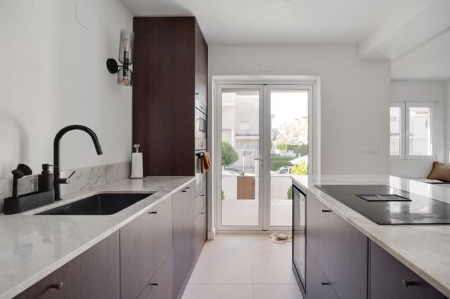 3 bedroom Semi-detached Villa for sale in La Florida, Orihuela with pool - € 279,000 (Ref: 9143570)