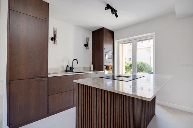 3 bedroom Semi-detached Villa for sale in La Florida, Orihuela with pool - € 279,000 (Ref: 9143570)