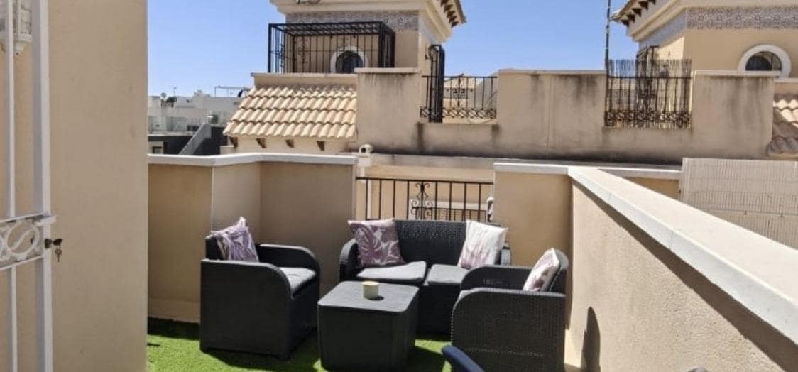 3 soveværelse Rækkehus til salg i Villamartin med swimmingpool - € 269.900 (Ref: 9154287)