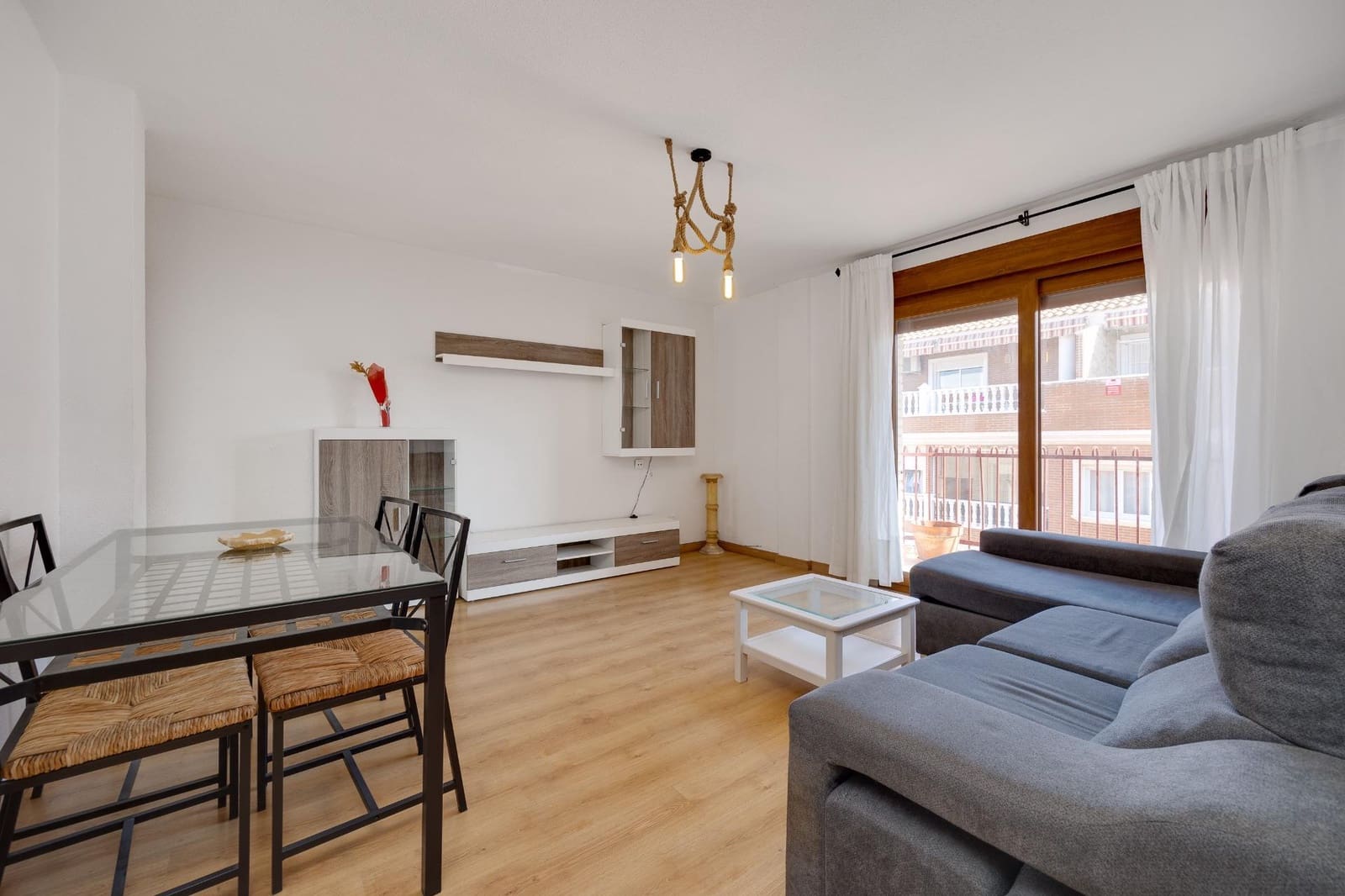 3 soveværelse Penthouse til salg i Torrevieja - € 160.000 (Ref: 9157991)