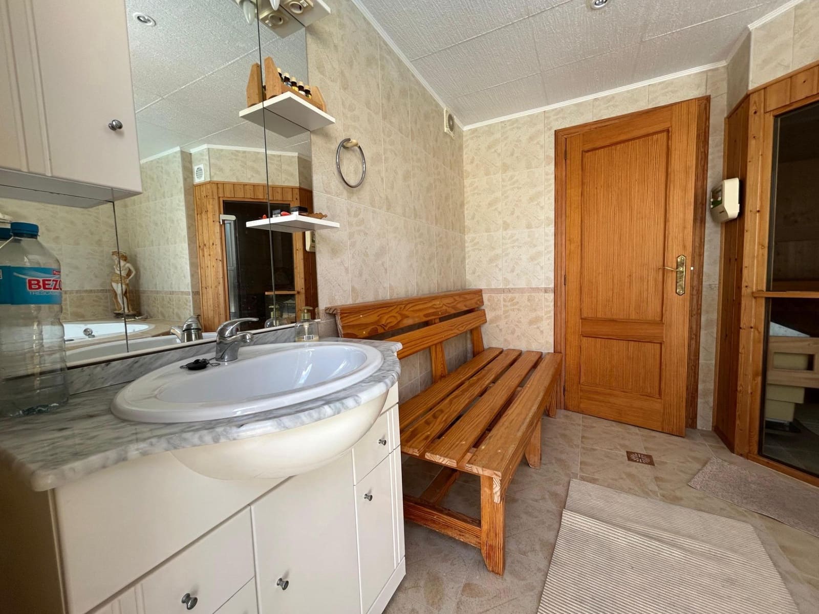 5 bedroom Villa for sale in Torrevieja with garage - € 445,000 (Ref: 9157992)