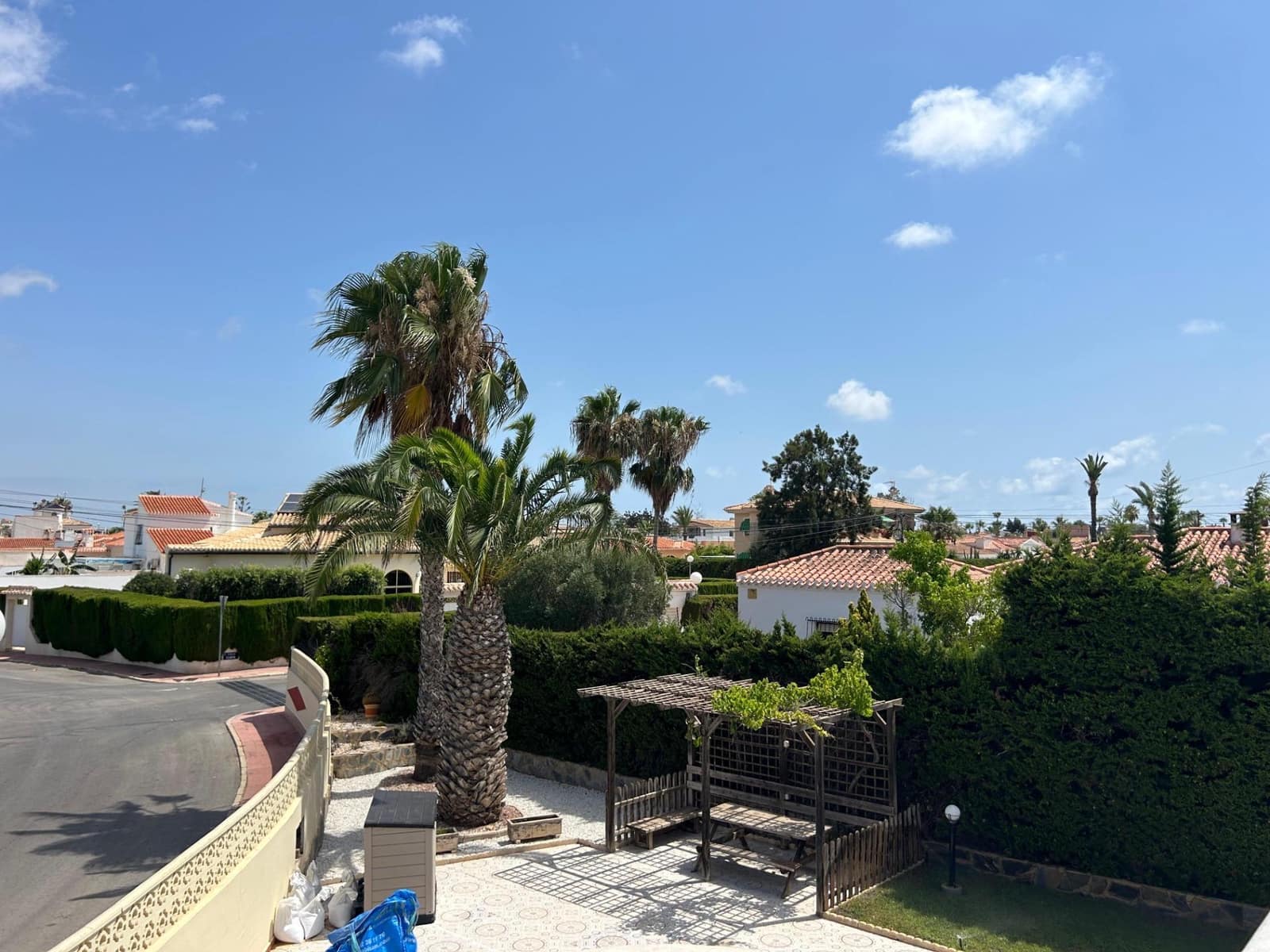 5 bedroom Villa for sale in Torrevieja with garage - € 445,000 (Ref: 9157992)