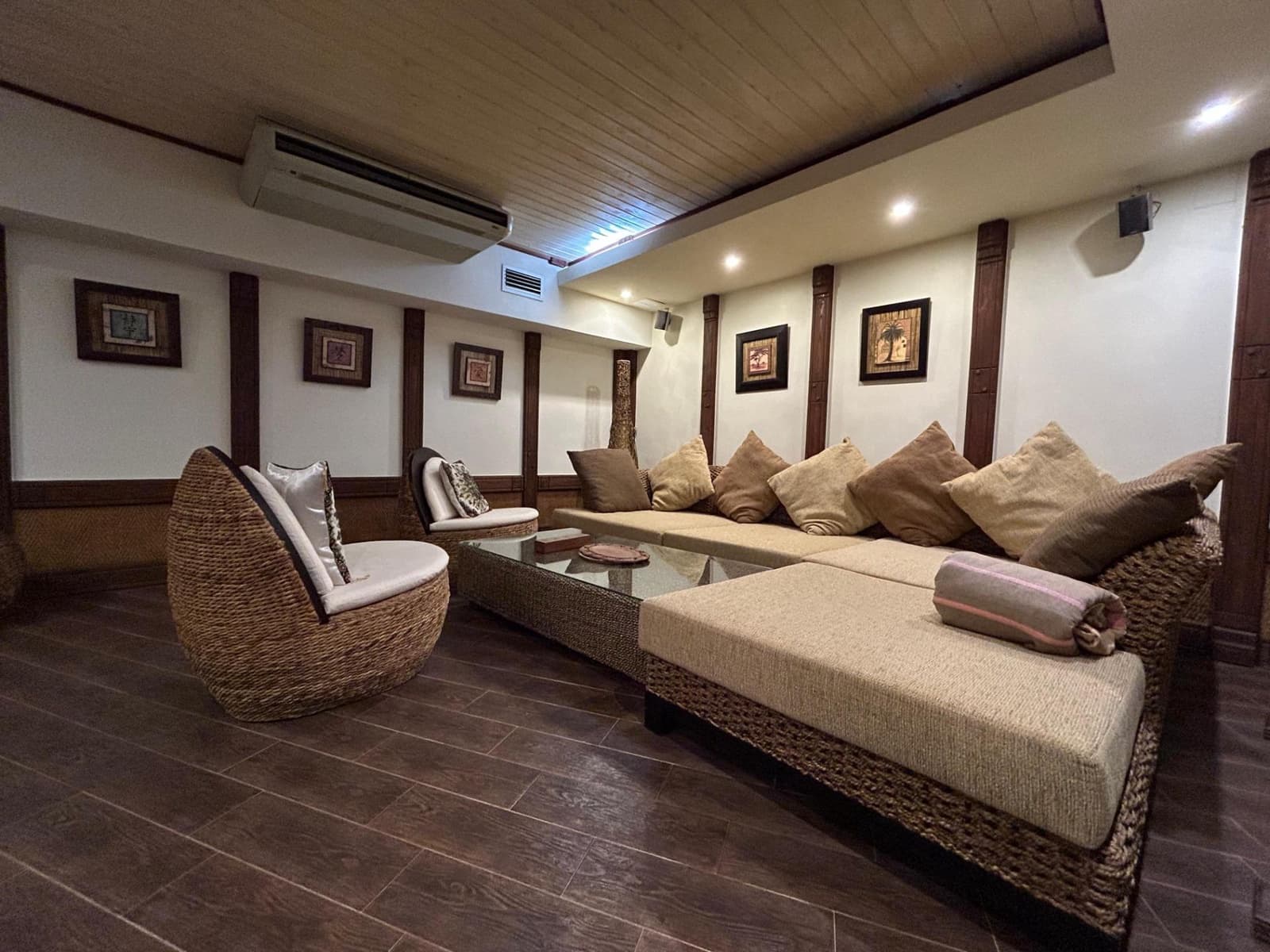 5 bedroom Villa for sale in Torrevieja with garage - € 445,000 (Ref: 9157992)