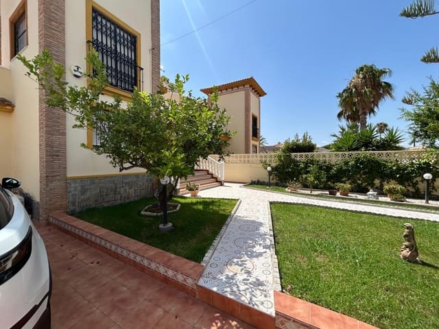 5 sypialnia Willa na sprzedaż w El Chaparral - La Siesta - La Torreta, Torrevieja z garażem - 445 000 € (Ref: 9157992)