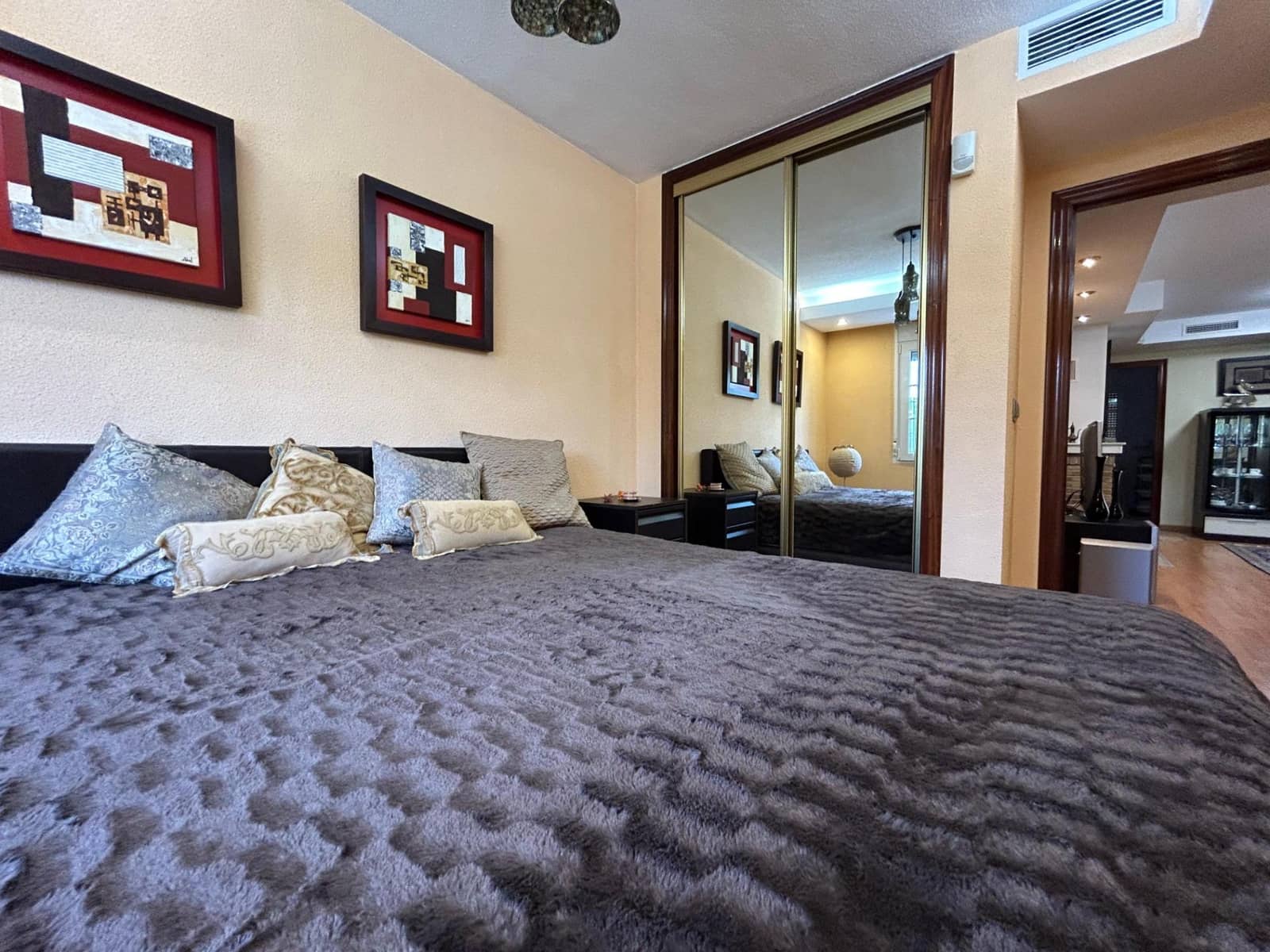 5 bedroom Villa for sale in Torrevieja with garage - € 445,000 (Ref: 9157992)