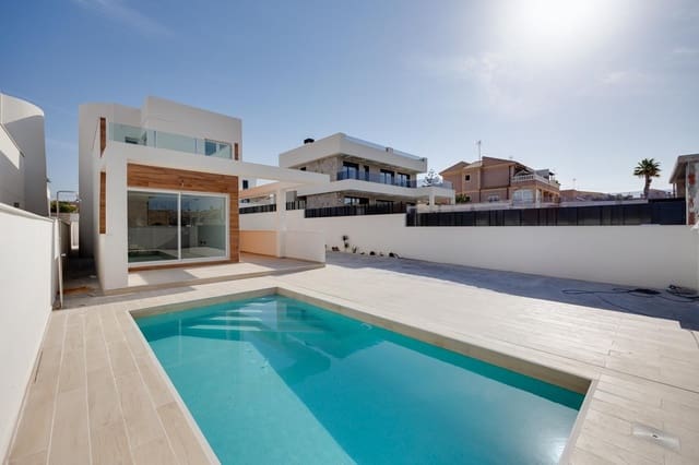 3 chambre Villa/Maison à vendre à Aguas Nuevas, Torrevieja avec piscine - 640 000 € (Ref: 9171727)