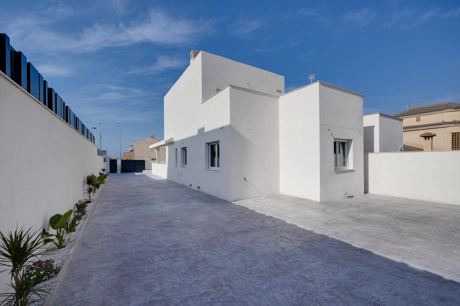 3 bedroom Villa for sale in Aguas Nuevas with pool - € 640,000 (Ref: 9171727)