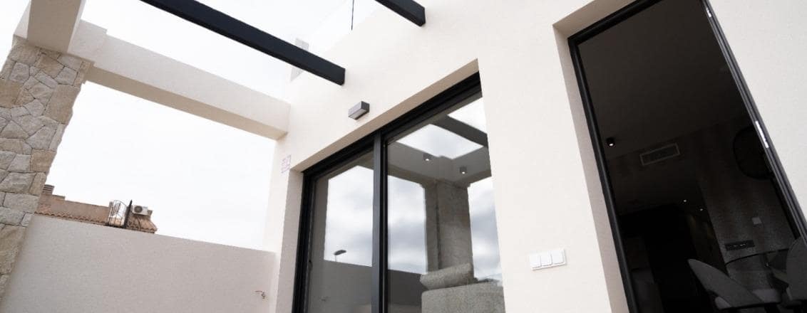 2 bedroom Bungalow for sale in Villamartin with pool - € 260,000 (Ref: 9171728)