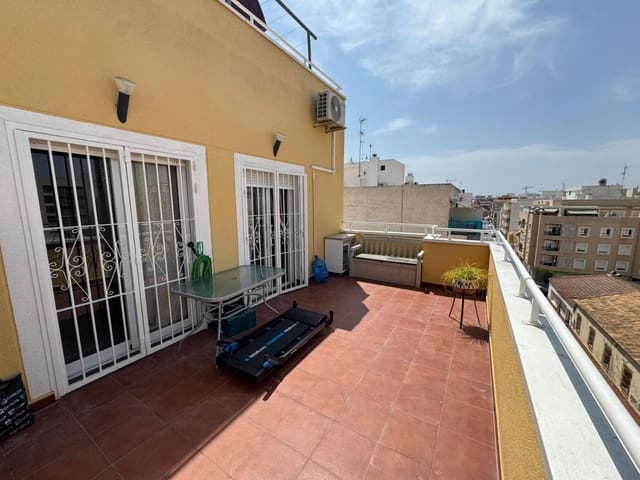 2 bedroom Penthouse for sale in Torrevieja - € 149,900 (Ref: 9187140)