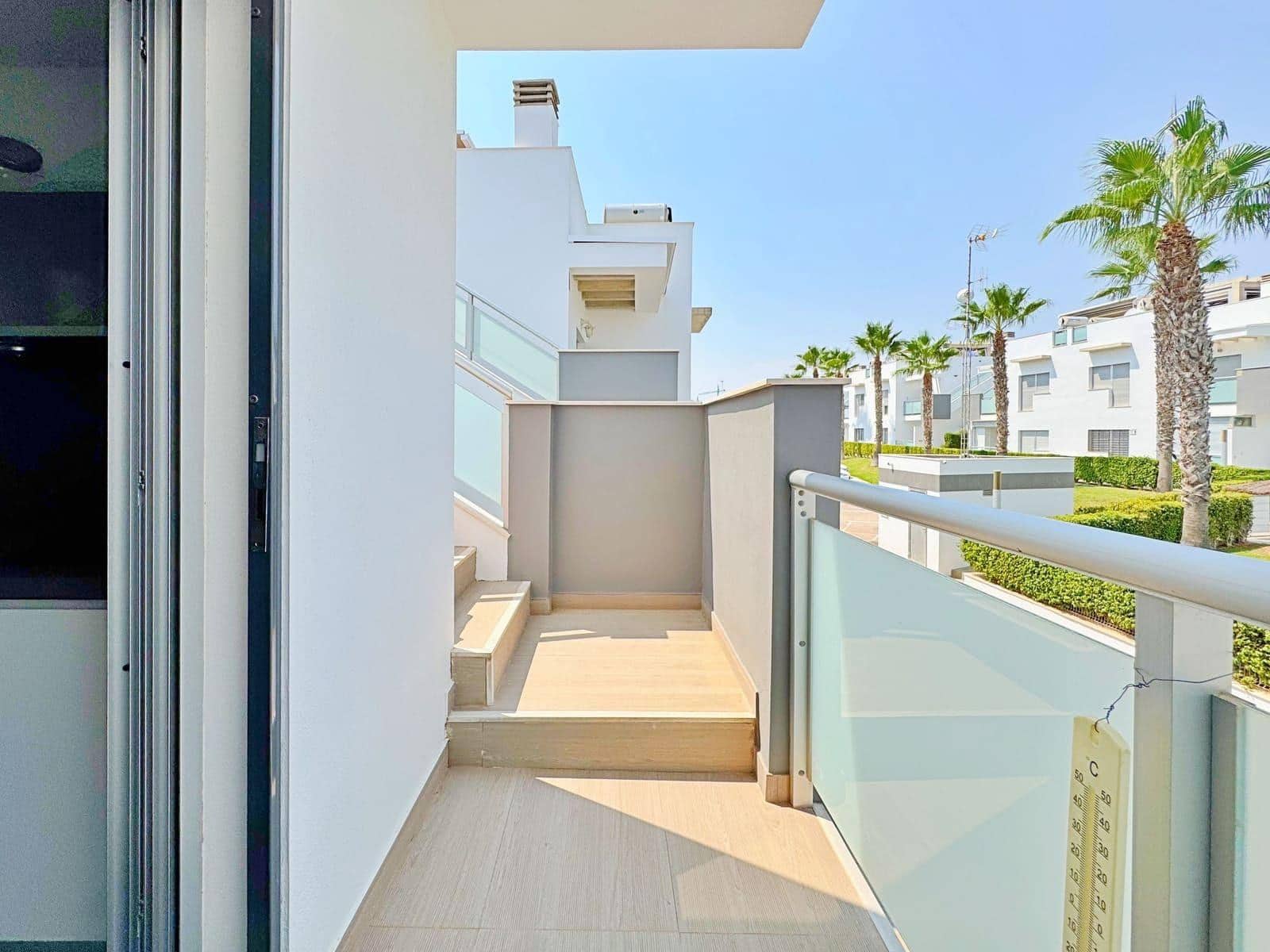 2 makuuhuone Kattohuoneisto myytävänä paikassa Orihuela Costa mukana uima-altaan - 279 000 € (Ref: 9188635)