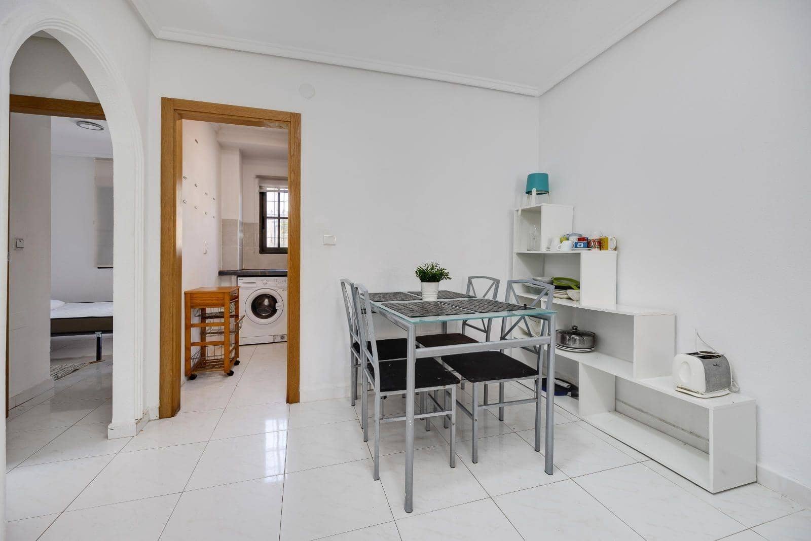 2 slaapkamer Appartement te koop in Punta Prima met zwembad - € 174.969 (Ref: 9188636)