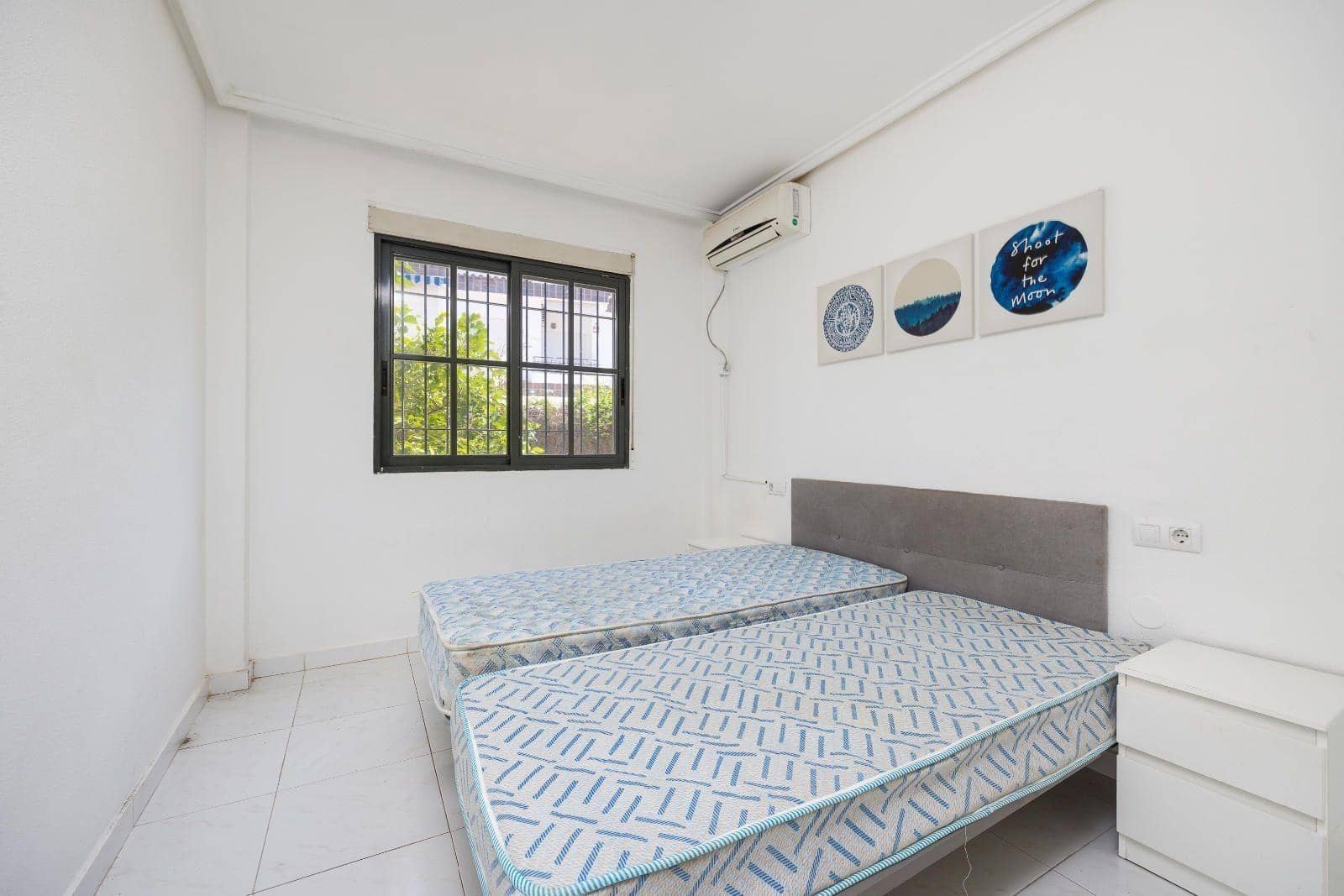 2 slaapkamer Appartement te koop in Punta Prima met zwembad - € 174.969 (Ref: 9188636)