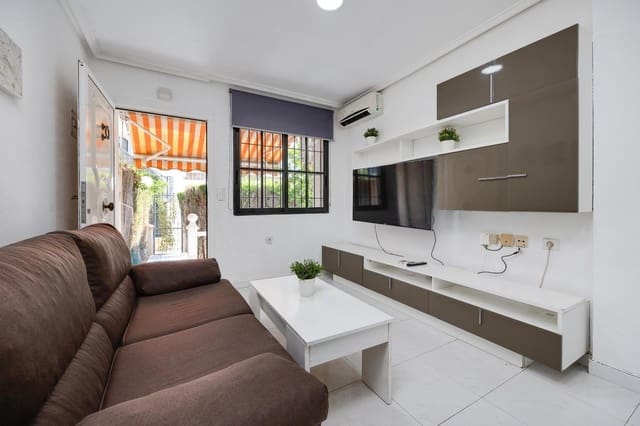 2 slaapkamer Appartement te koop in Punta Prima, Torrevieja met zwembad - € 174.969 (Ref: 9188636)