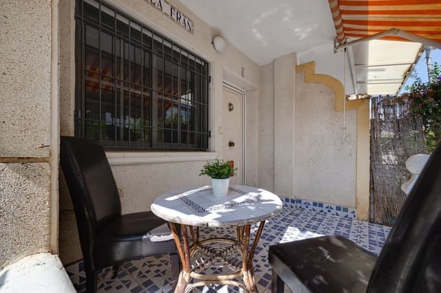 2 slaapkamer Appartement te koop in Punta Prima, Torrevieja met zwembad - € 174.969 (Ref: 9188636)