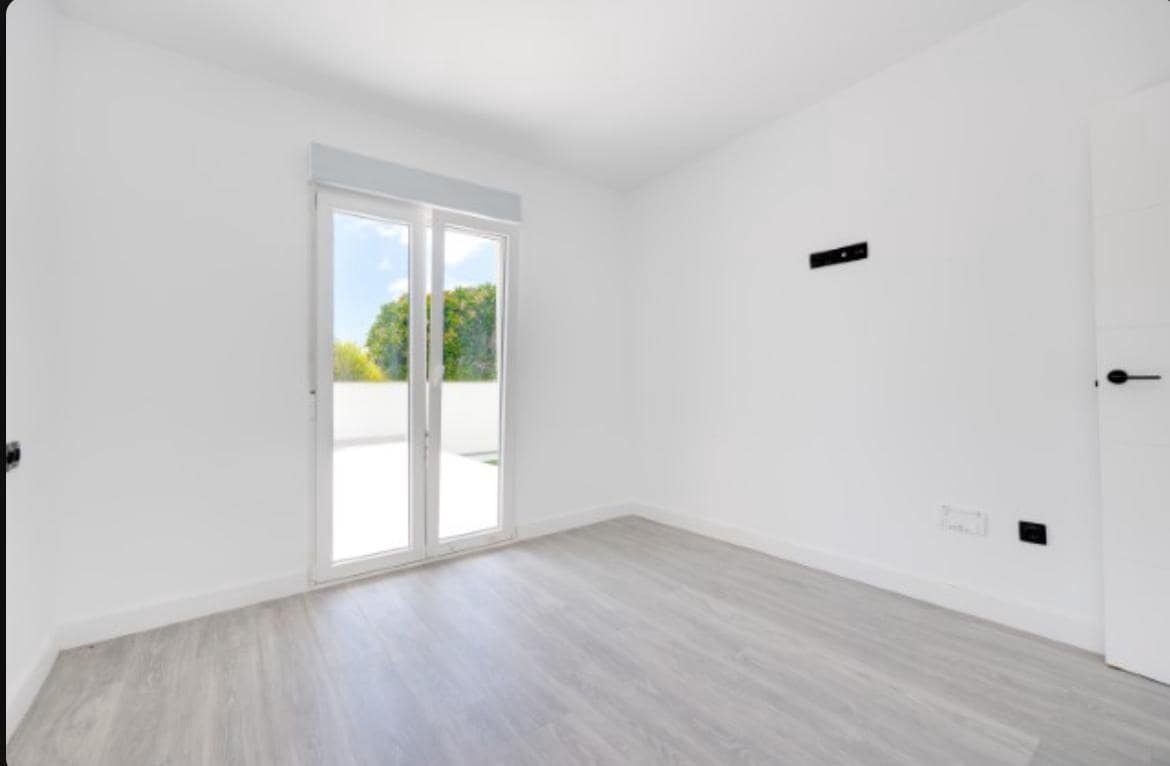 4 slaapkamer Villa te koop in Torrevieja met zwembad - € 432.000 (Ref: 9189189)