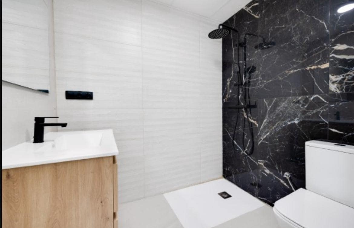 4 slaapkamer Villa te koop in Torrevieja met zwembad - € 432.000 (Ref: 9189189)