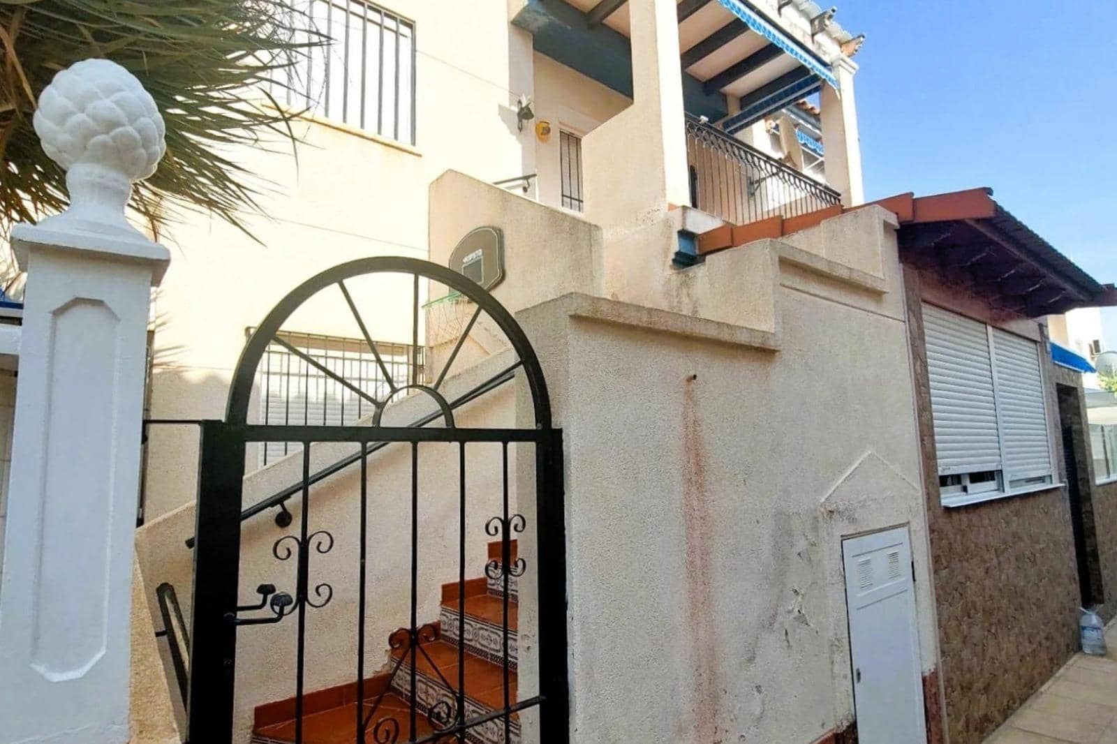 2 slaapkamer Penthouse te koop in Playa Flamenca met zwembad garage - € 147.000 (Ref: 9192540)