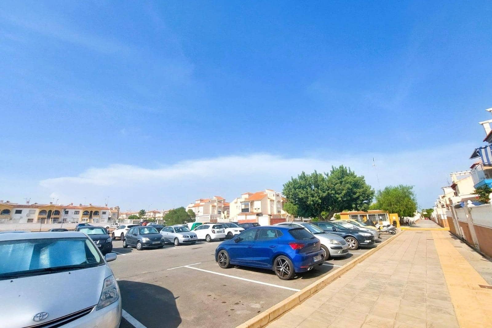2 slaapkamer Penthouse te koop in Playa Flamenca met zwembad garage - € 147.000 (Ref: 9192540)