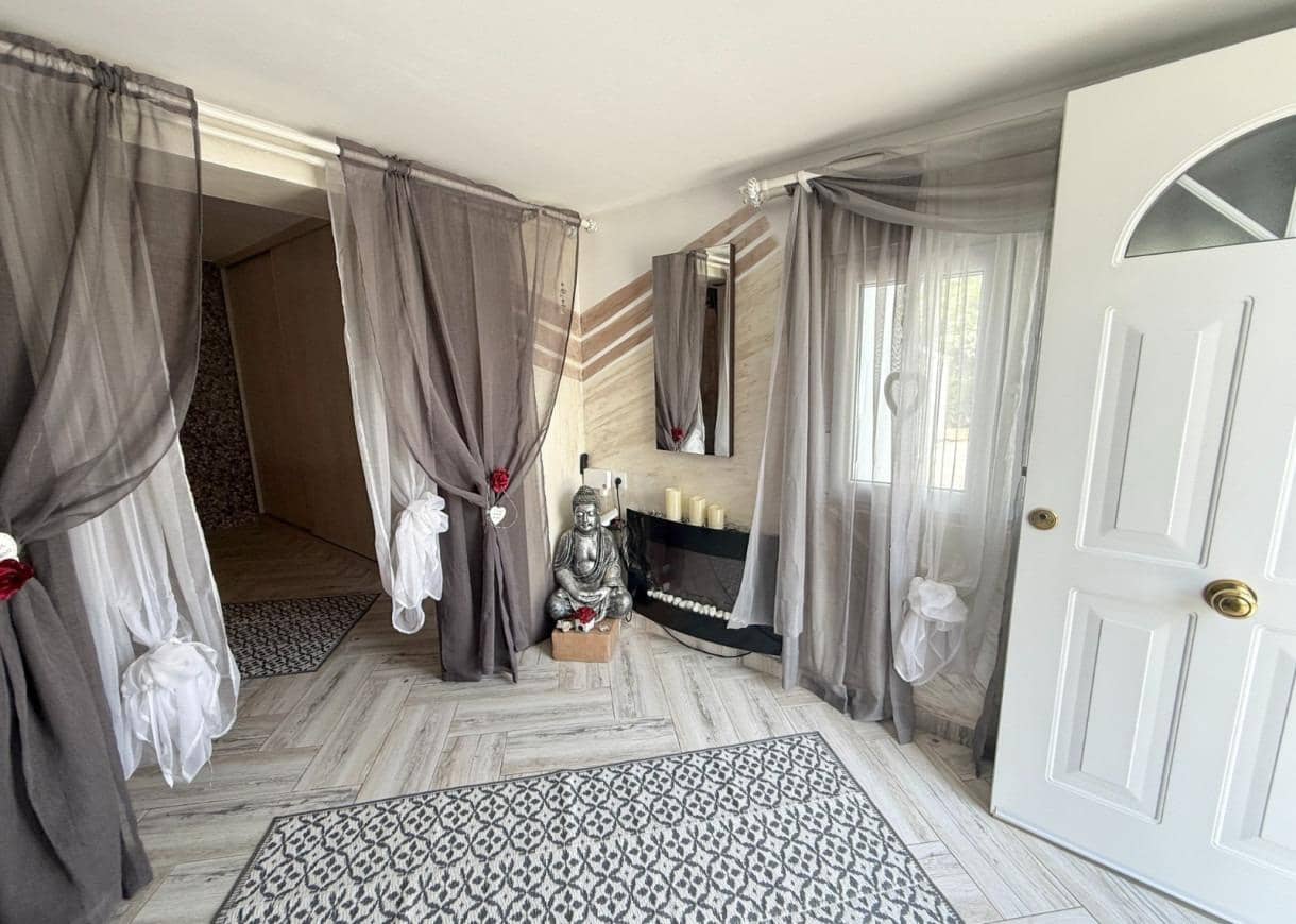 1 quarto Bungalow para venda em Torrevieja com garagem - 98 000 € (Ref: 9192541)