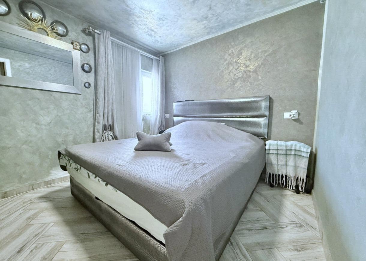 1 quarto Bungalow para venda em Torrevieja com garagem - 98 000 € (Ref: 9192541)