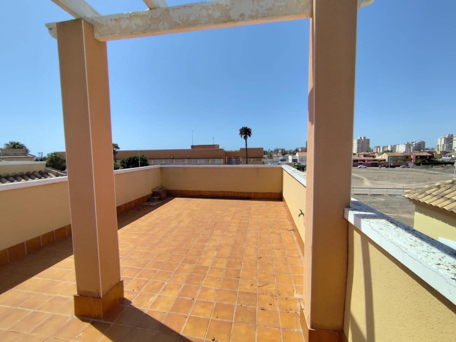 3 sypialnia Willa na sprzedaż w Torrevieja z basenem - 310 000 € (Ref: 9197901)