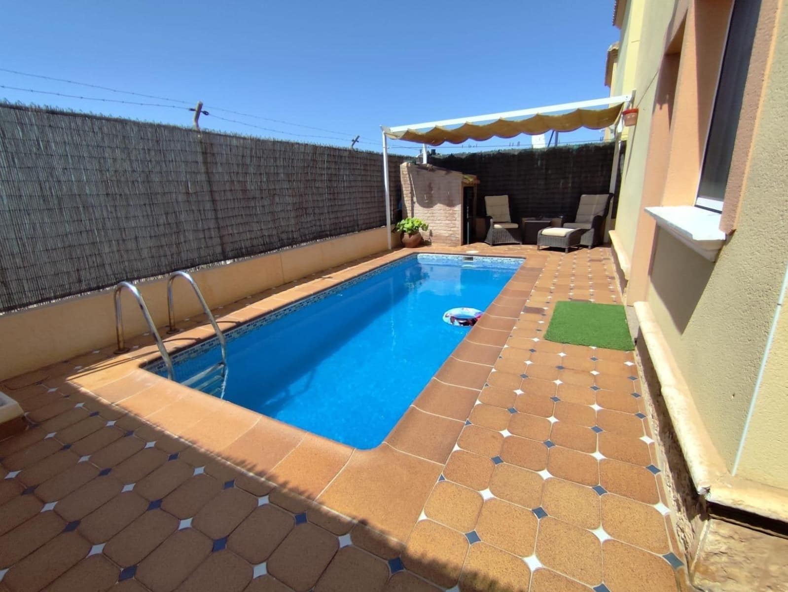 3 sypialnia Willa na sprzedaż w Torrevieja z basenem - 310 000 € (Ref: 9197901)