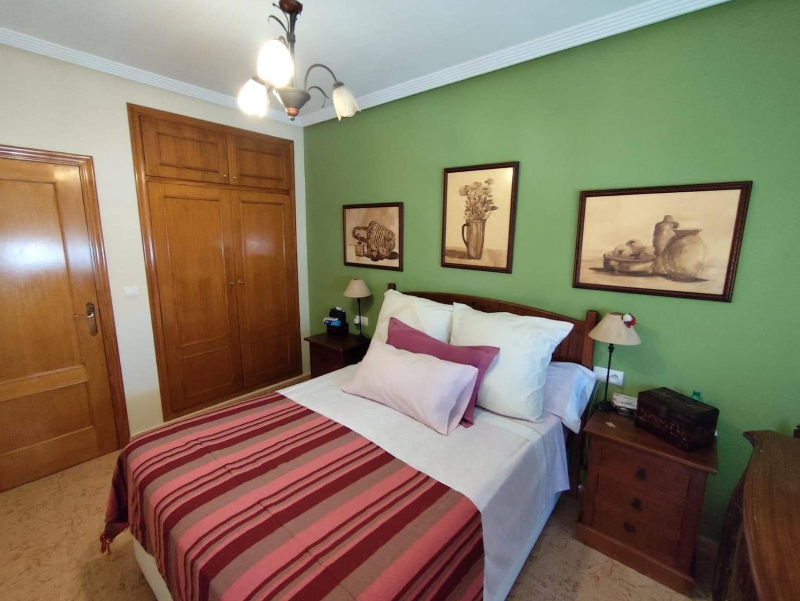 3 sypialnia Willa na sprzedaż w Torrevieja z basenem - 310 000 € (Ref: 9197901)