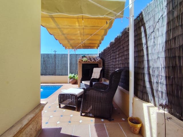 3 bedroom Villa for sale in Parque de las Naciones, Torrevieja with pool - € 310,000 (Ref: 9197901)