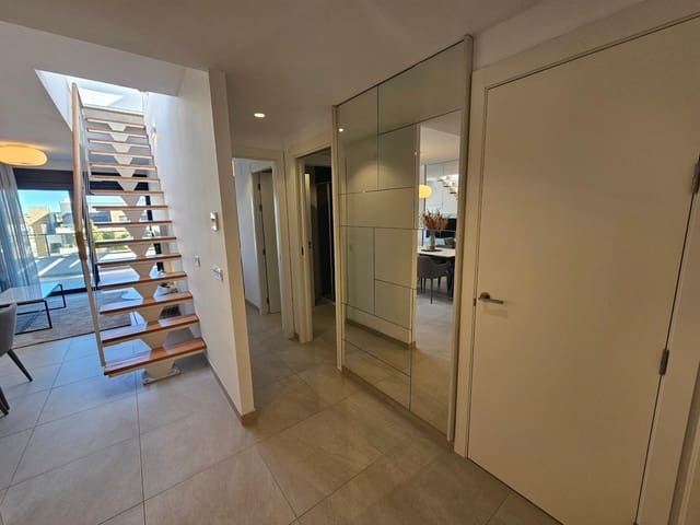 2 soverom Penthouse til salgs i Playa Flamenca, Orihuela med svømmebasseng - € 425 000 (Ref: 9199397)