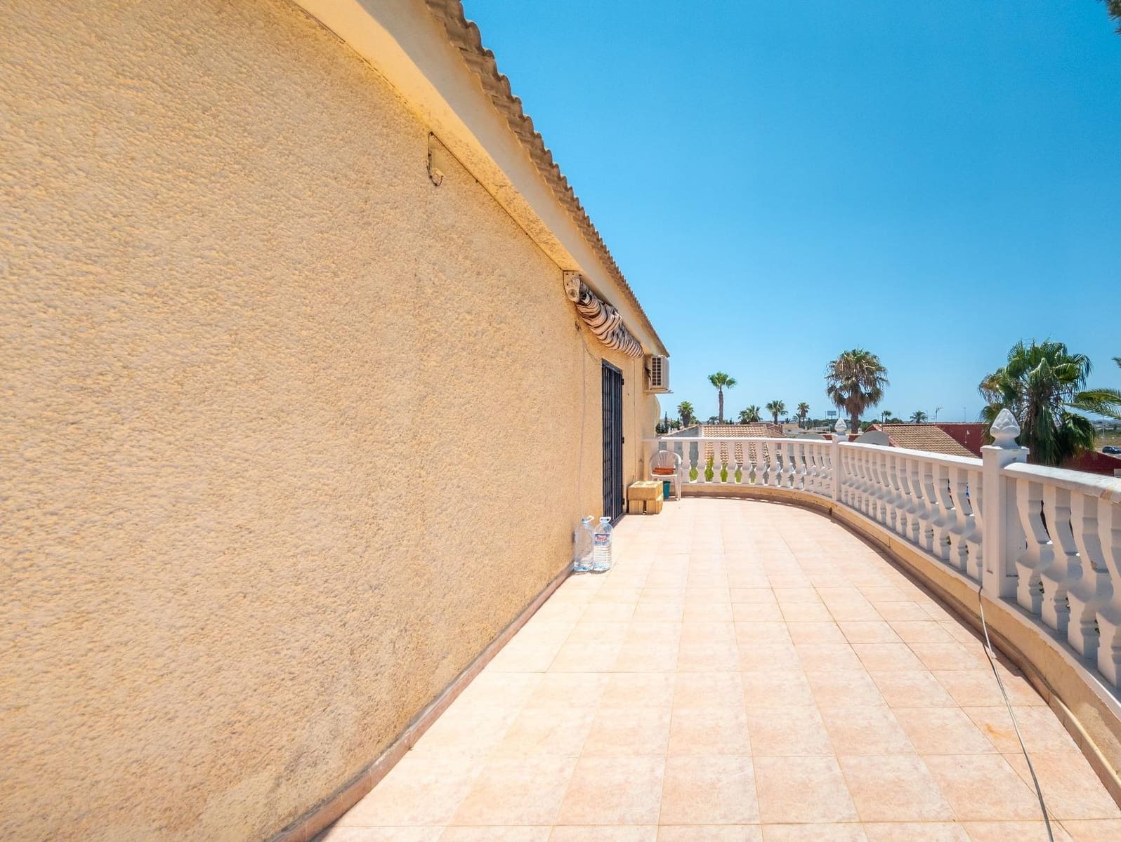 4 quarto Moradia para venda em El Chaparral com piscina garagem - 590 000 € (Ref: 9202591)