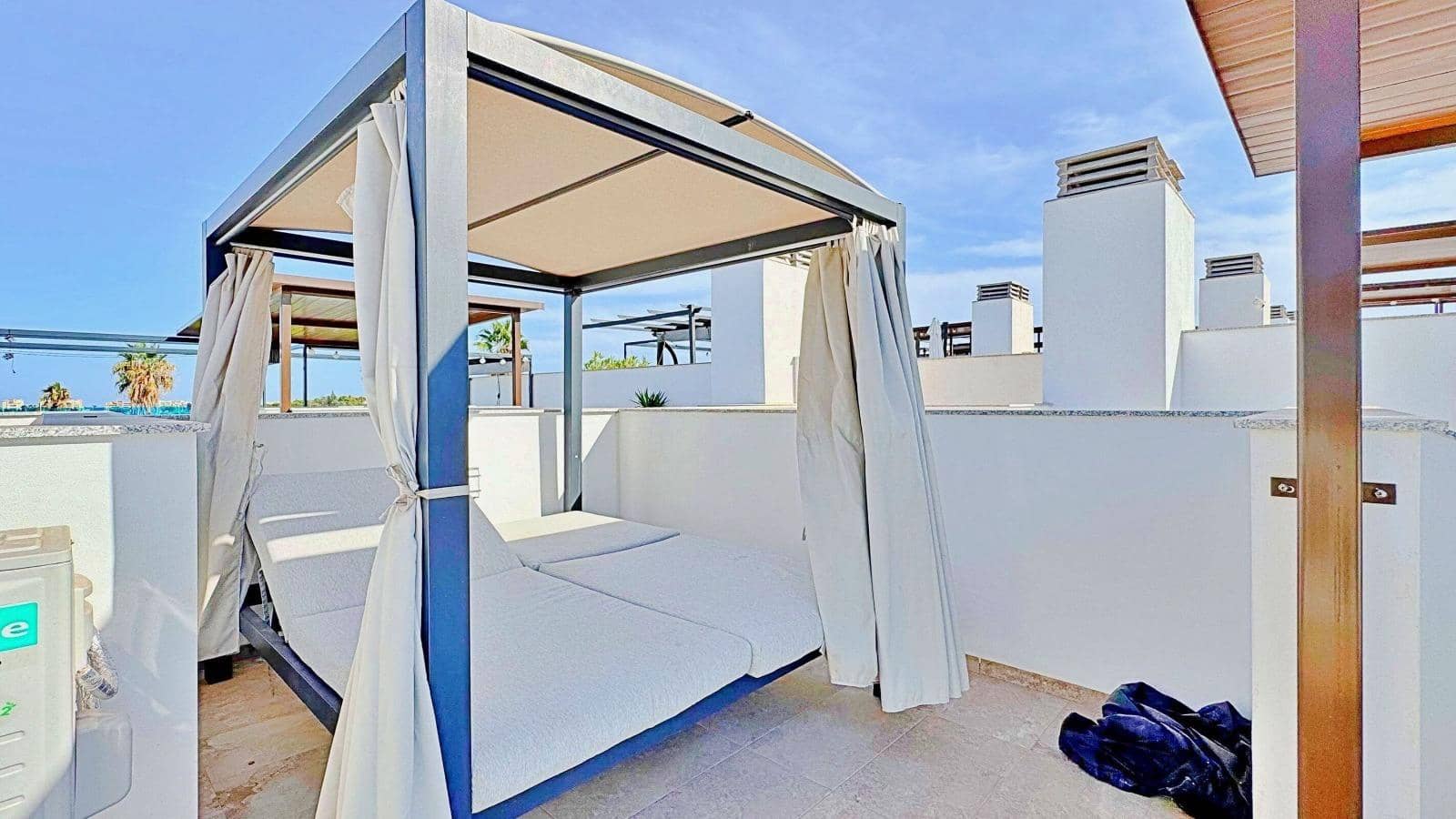 3 soveværelse Rækkehus til salg i Torrevieja med swimmingpool - € 339.000 (Ref: 9208482)