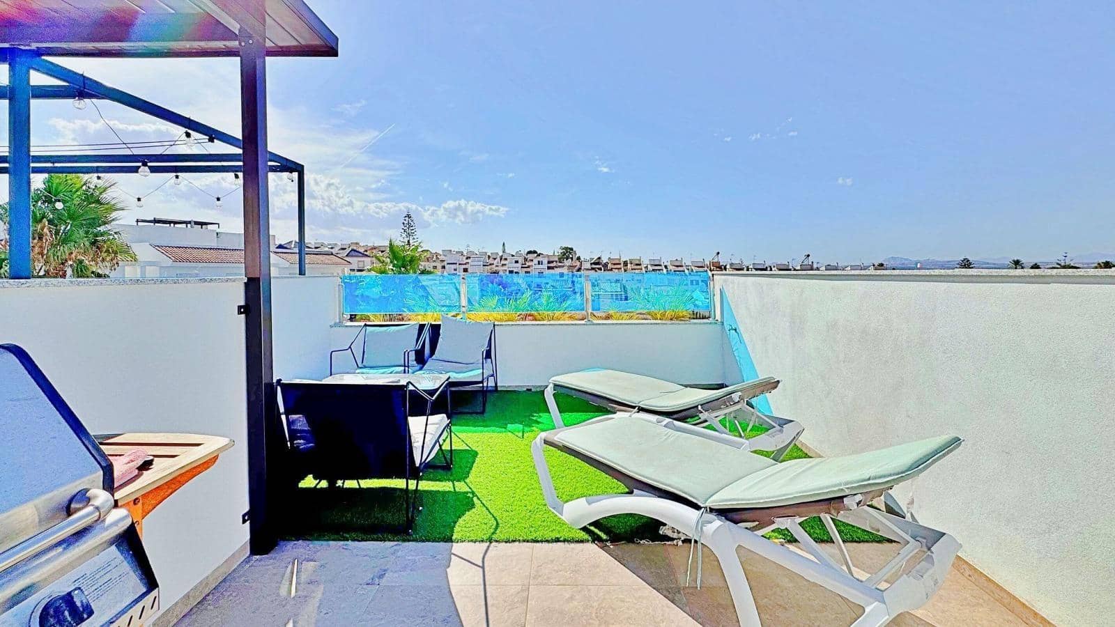 3 soveværelse Rækkehus til salg i Torrevieja med swimmingpool - € 339.000 (Ref: 9208482)