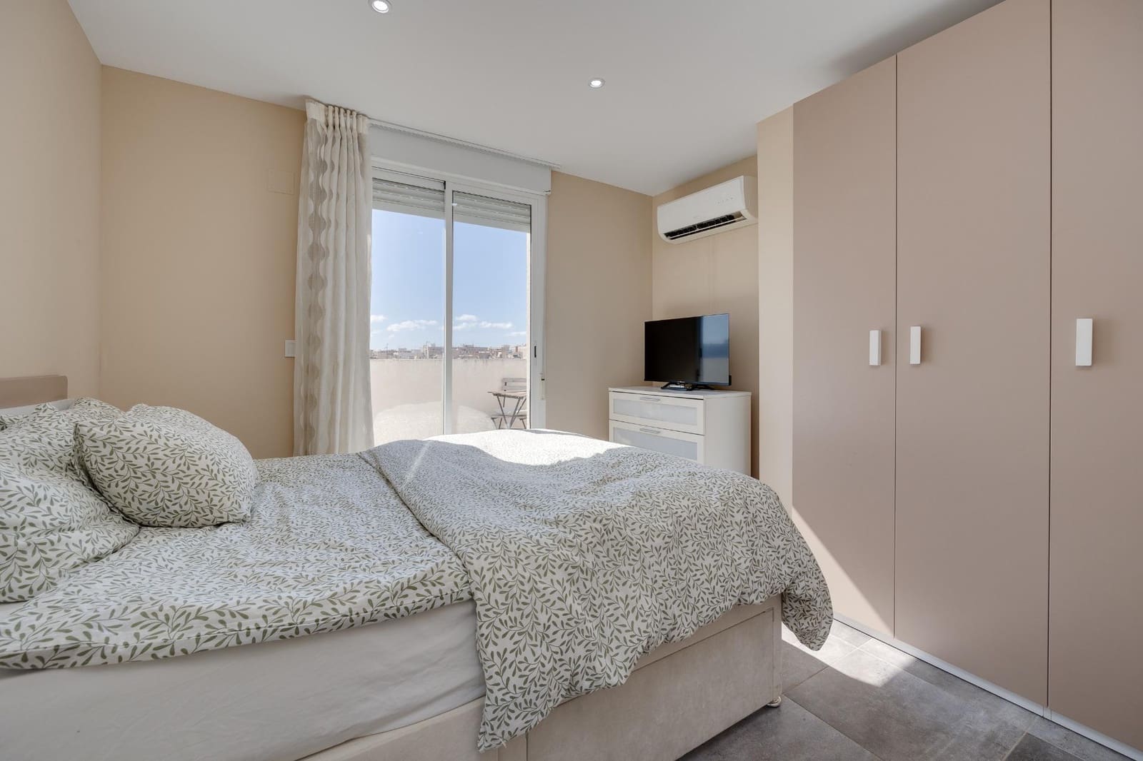 3 sovrum Takvåning till salu i Torrevieja - 180 000 € (Ref: 9209505)