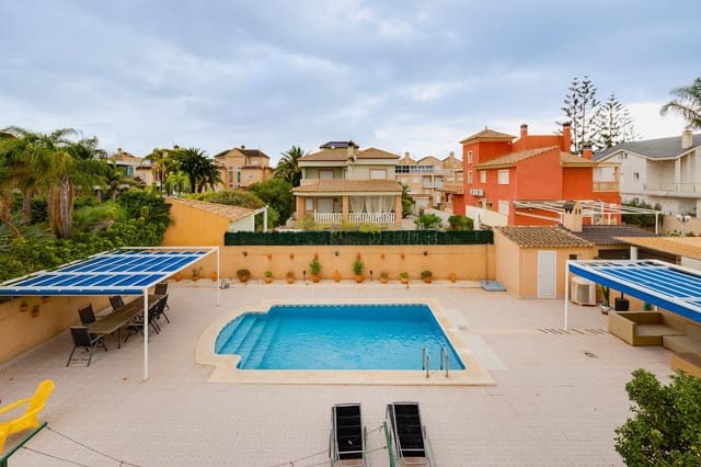 4 sovrum Villa till salu i La Zenia, Orihuela med pool garage - 570 000 € (Ref: 9215257)