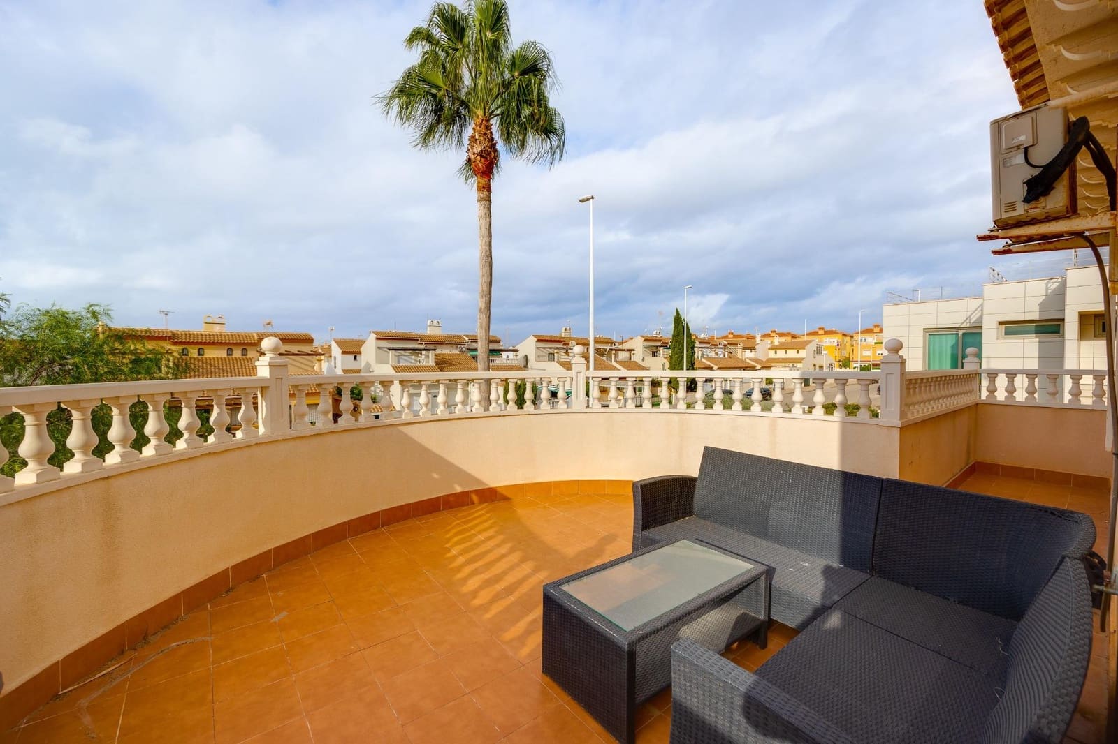 4 sovrum Villa till salu i La Zenia med pool garage - 570 000 € (Ref: 9215257)