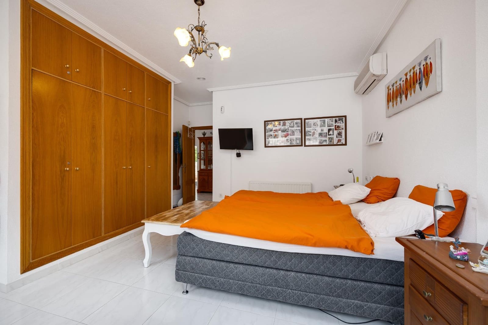 4 sovrum Villa till salu i La Zenia med pool garage - 570 000 € (Ref: 9215257)