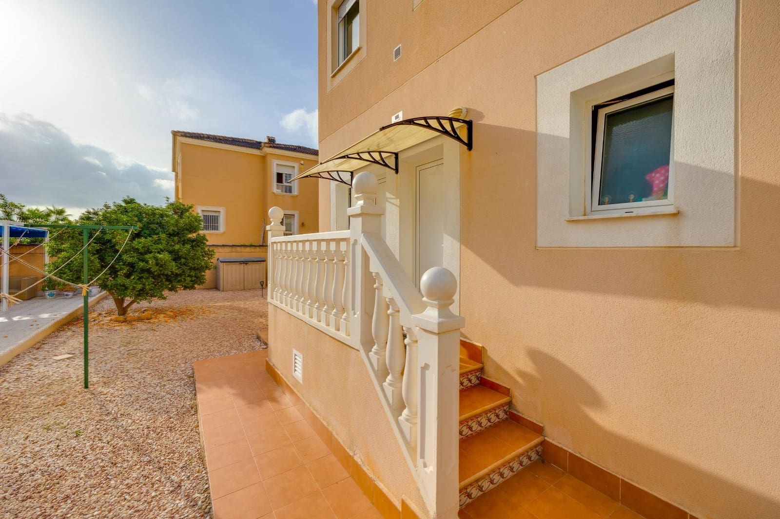 4 sovrum Villa till salu i La Zenia med pool garage - 570 000 € (Ref: 9215257)