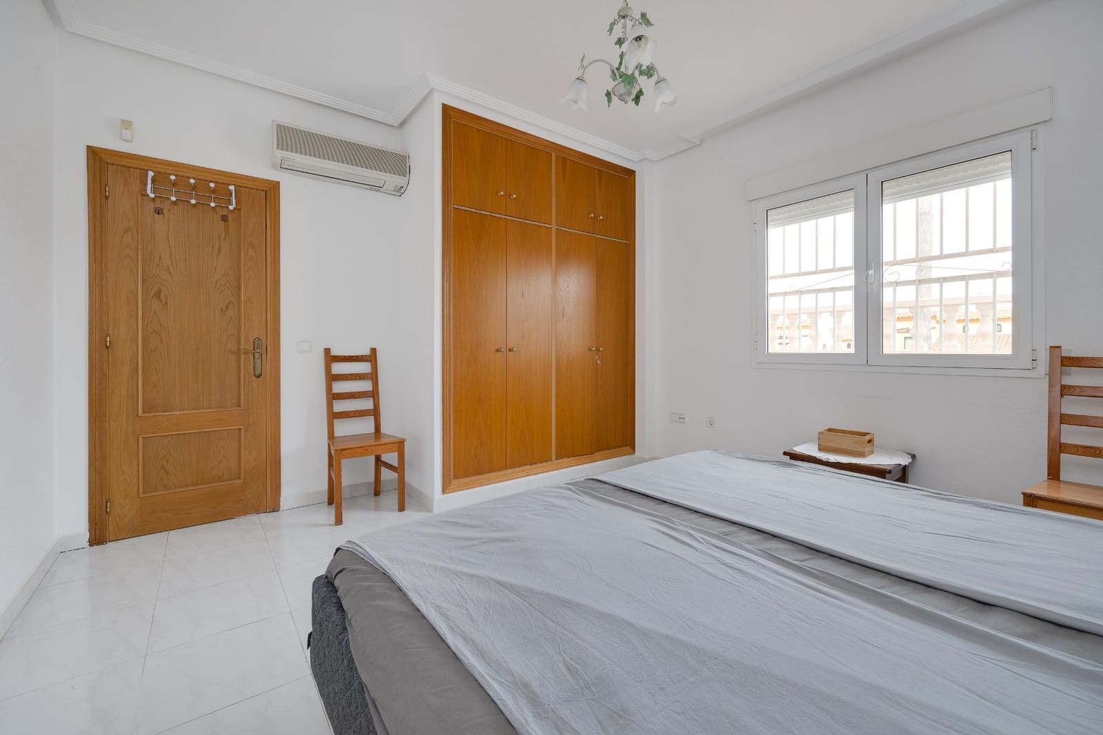 4 sovrum Villa till salu i La Zenia med pool garage - 570 000 € (Ref: 9215257)