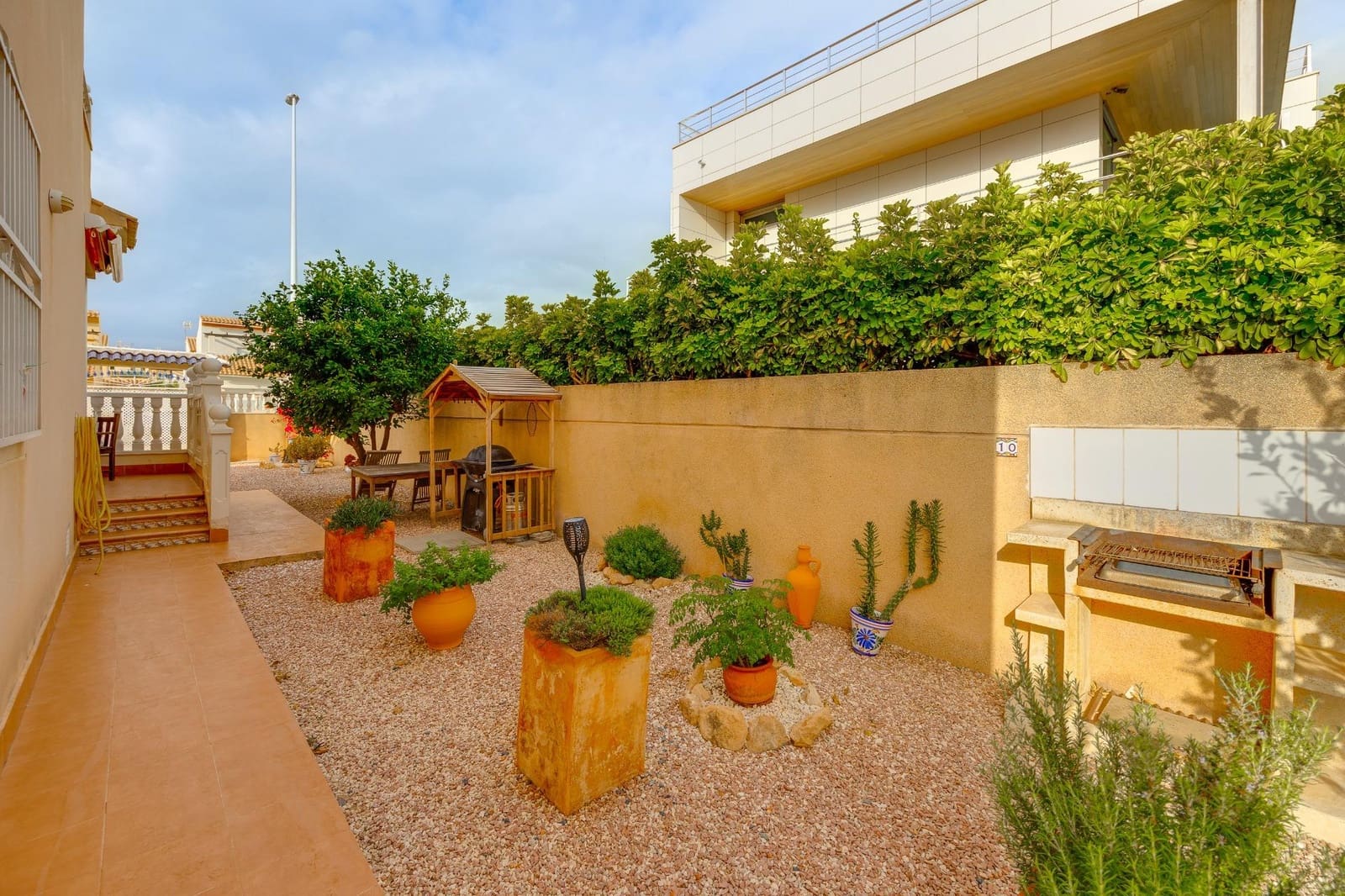 4 sovrum Villa till salu i La Zenia med pool garage - 570 000 € (Ref: 9215257)