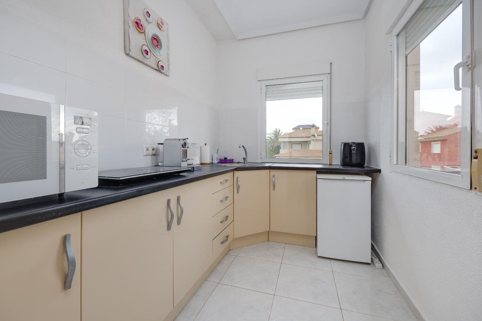 4 sovrum Villa till salu i La Zenia med pool garage - 570 000 € (Ref: 9215257)