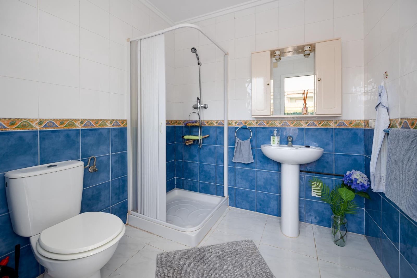 4 sovrum Villa till salu i La Zenia med pool garage - 570 000 € (Ref: 9215257)