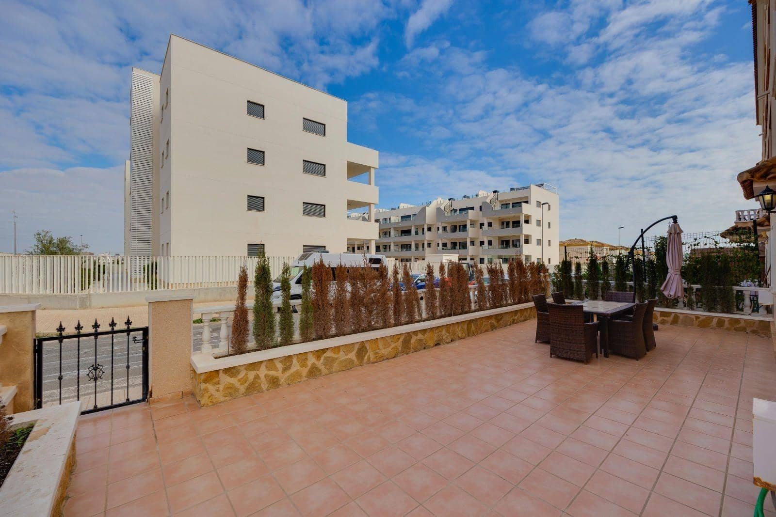 3 slaapkamer Appartement te koop in Playa Flamenca met zwembad garage - € 239.969 (Ref: 9226918)