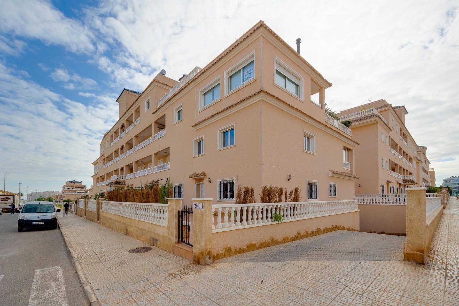 3 slaapkamer Appartement te koop in Playa Flamenca met zwembad garage - € 239.969 (Ref: 9226918)