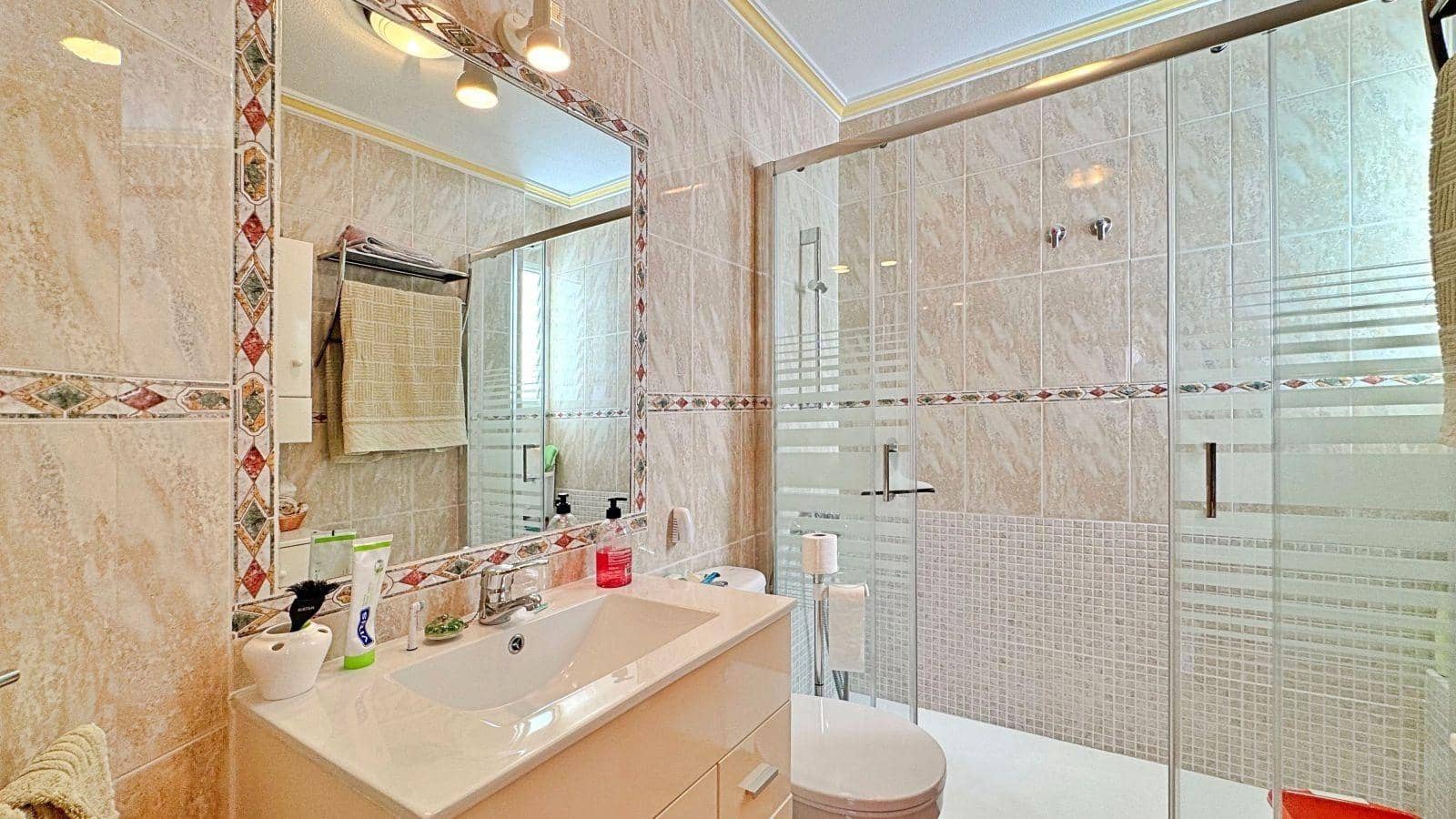 2 soveværelse Penthouse til salg i La Zenia med swimmingpool - € 225.000 (Ref: 9226920)