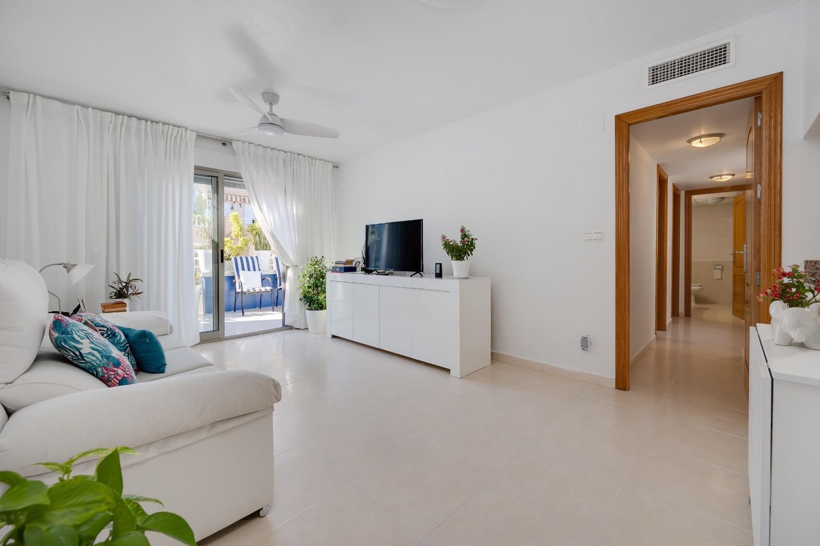 3 Zimmer Penthouse zu verkaufen in Torrevieja mit Pool - 350.000 € (Ref: 9230498)