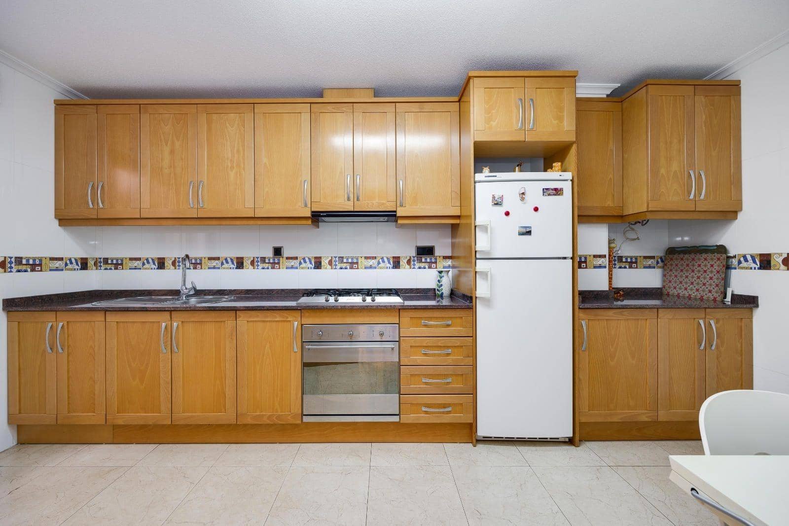 3 bedroom Penthouse for sale in Torrevieja with garage - € 430,000 (Ref: 9236758)